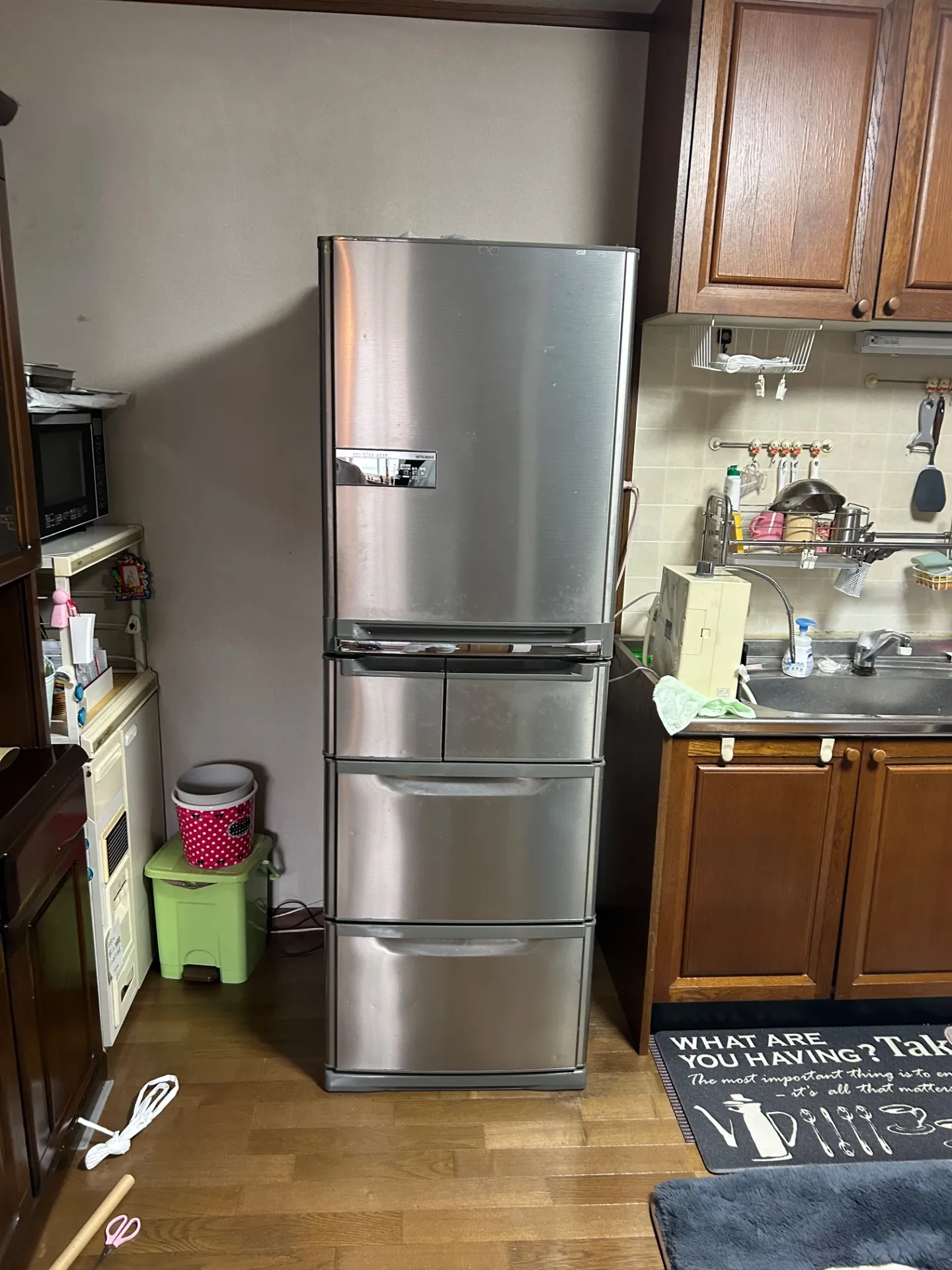 2階から出せなくなった冷蔵庫などの処分事例(滋賀県大津市)