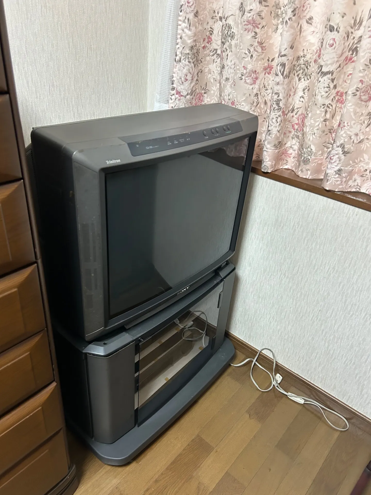 2階から出せなくなった冷蔵庫などの処分事例(滋賀県大津市)